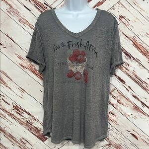 Maurice’s graphic tee shirt